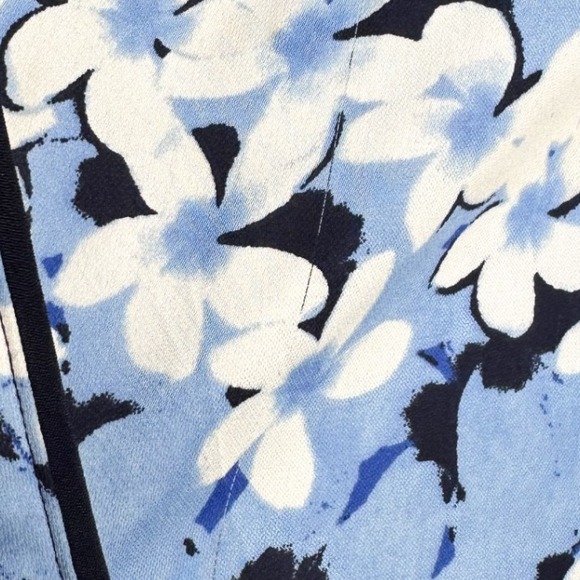 Lauren Ralph Lauren Blue Floral Surplice Wrap Front Blouse Large - Picture 3 of 9